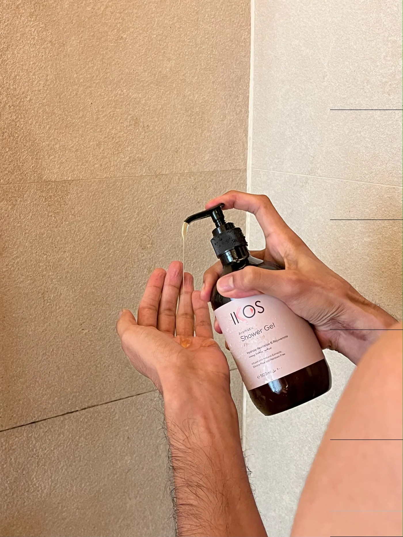 Ikos Aromatic Alluring Oud Shower Gel 500ml - Image 2