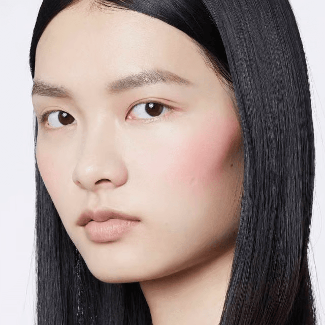 GUCCI – Blush De Beauté (Shade – 01 Silky Rose) – 5.5g - Image 3