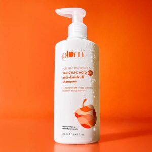 Plum – Volcanic Minerals & Salicylic Acid 0.5% Anti – Dandruff Shampoo (250ML)